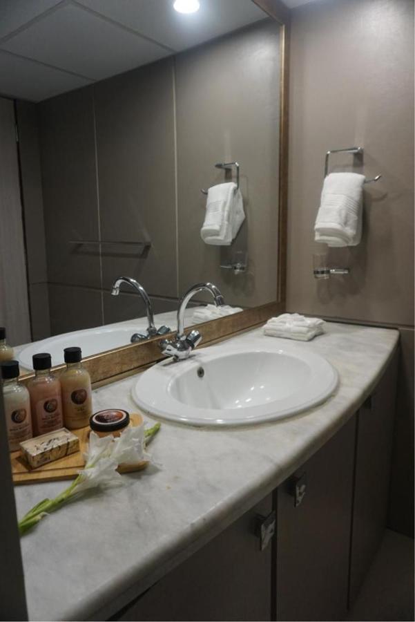 Airport Hotel 卡拉奇 外观 照片
