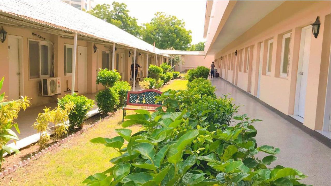 Airport Hotel 卡拉奇 外观 照片